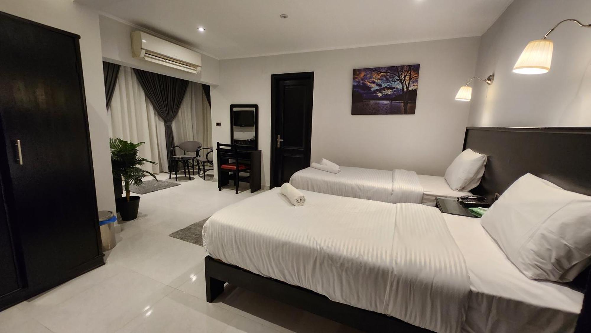 Helio Cairo Hotel Bagian luar foto